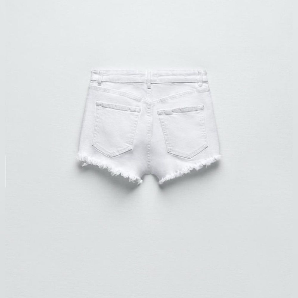 NWT ZARA High RiseāDenim Shorts - Picture 2 of 6